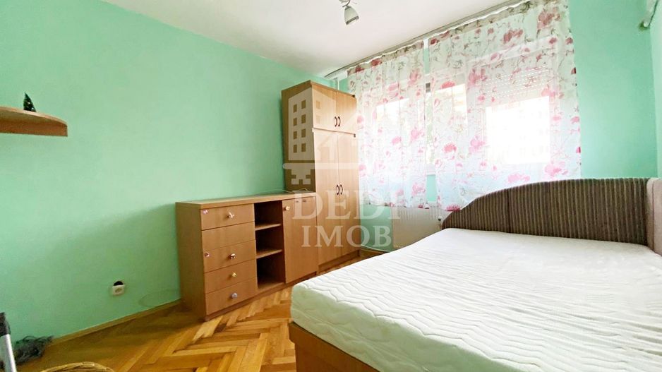 Apartament cu 3 camere de vanzare zona Bulevardul Dacia, Oradea - Poză 4