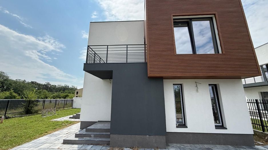 Forest Side Villa ** Corbeanca ** 150 mp Utili **420 mp Teren* com 0% - Poză 1