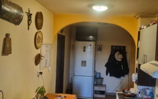 Apartament 3 camere, 66 mp + balcon – Gruia - Poză 3