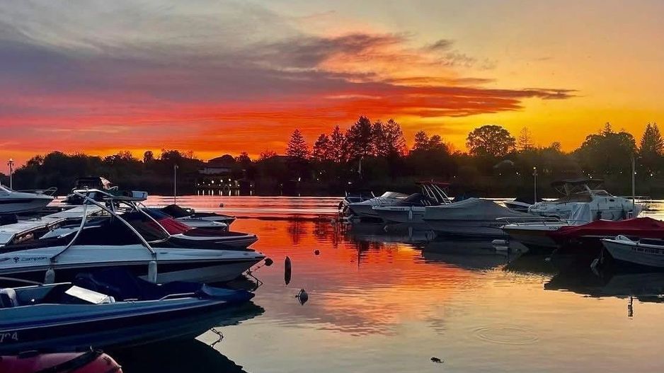 Spatiu Comercial spre chirie - cu iesire la lac- Snagov - Poză 4