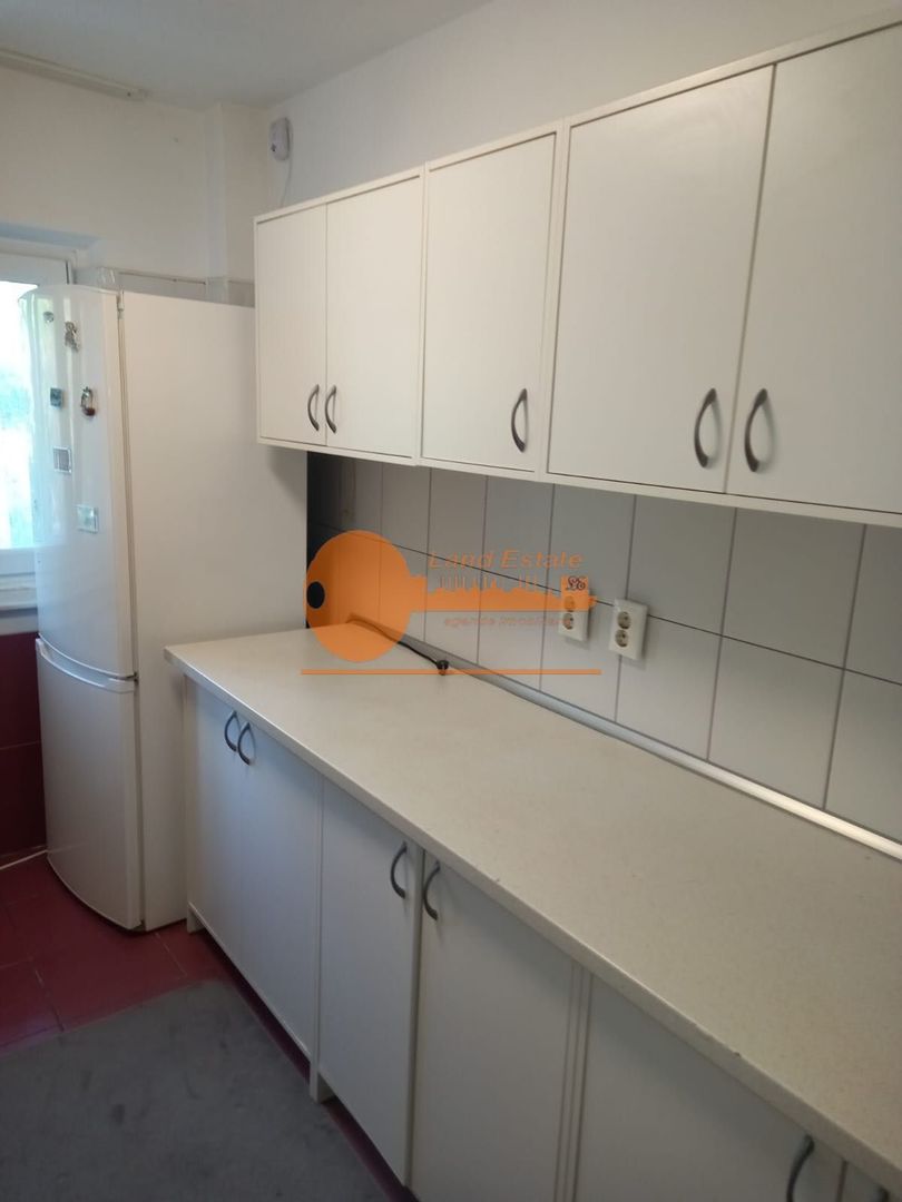 3 camere la 10 minute de Metrou Gorjului - Poză 12