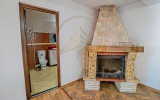 Lazu - Vila de vânzare compusă din P+1E+M. - Poză 47