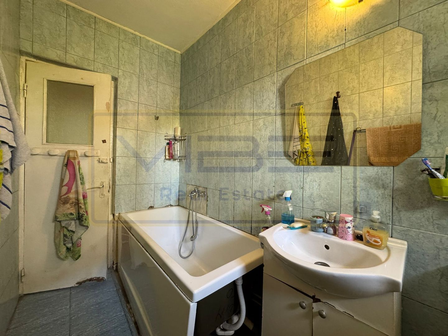 Apartament 2 camere decomandat zona Podul de Fier - Poză 14