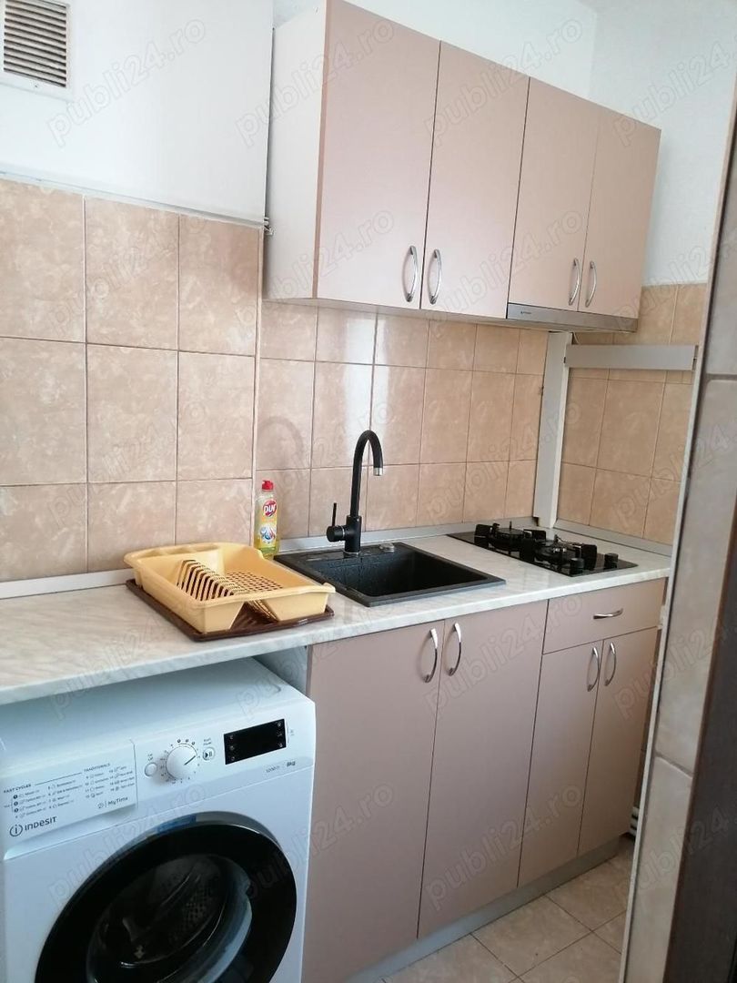 Apartament cu o camera, mobilat si utilat - zona centrala - Poză 1