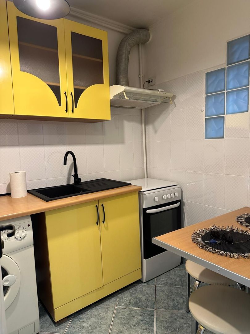 AP. 3 CAMERE MALL VITAN, LOC PARCARE, MOBILAT MODERN, METROU 10 MINUTE - Poză 9