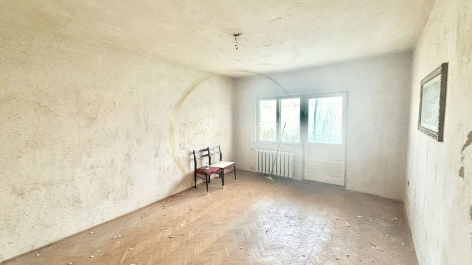 OCAZIE | Apartament 2 camere decomandat | NECESITA RENOVARE COMPLETA - Poză 2