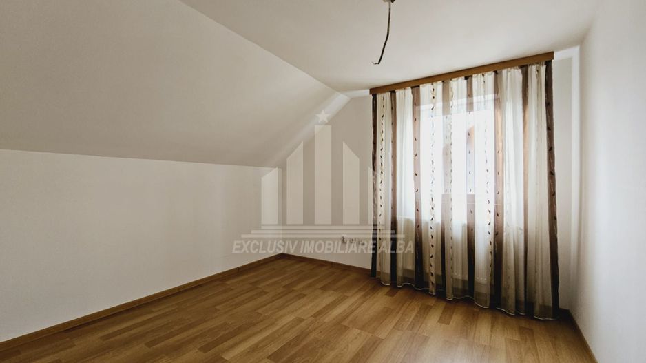 Apartament 3 camere | Scara interioara | 120 mp | Garaj | Alba-Micesti - Poză 9