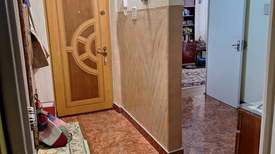 74.900 euro, 3 camere, Centru, etaj 3/4 - Poză 4