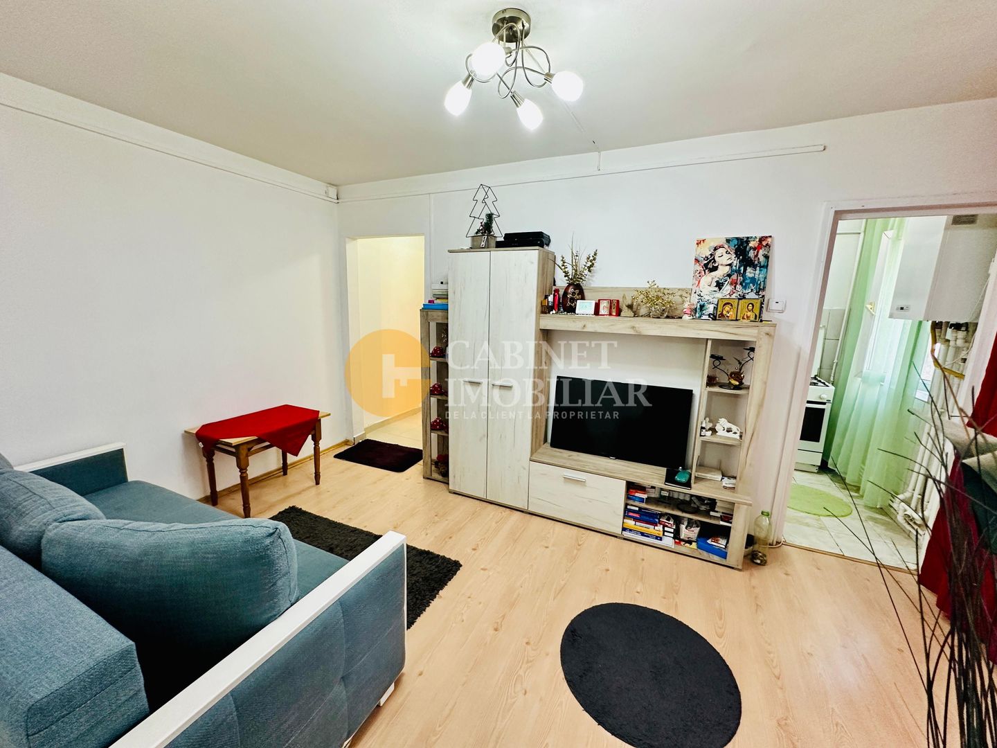 Apartament cu 2 Camere -  Etaj 1 - Zona Alexandru cel Bun - Poză 3