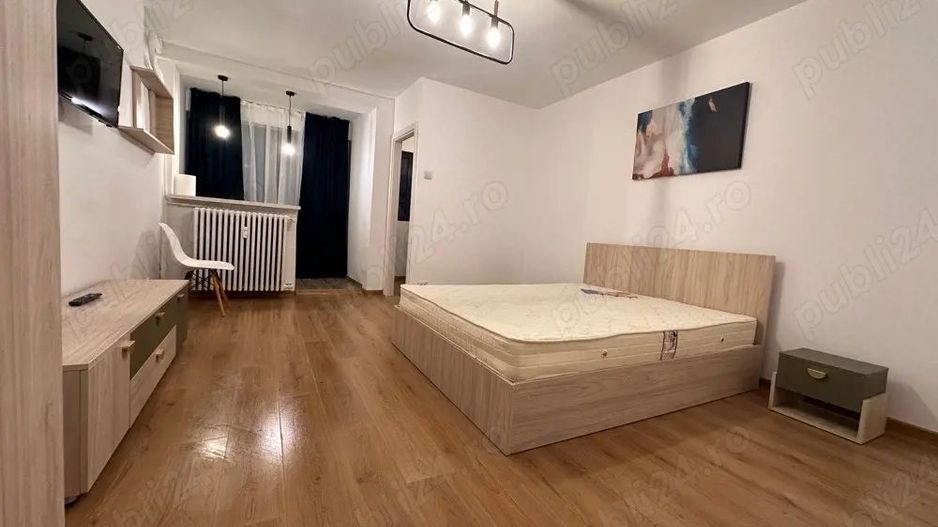 - Garsoniera de inchiriat - - Poză 1