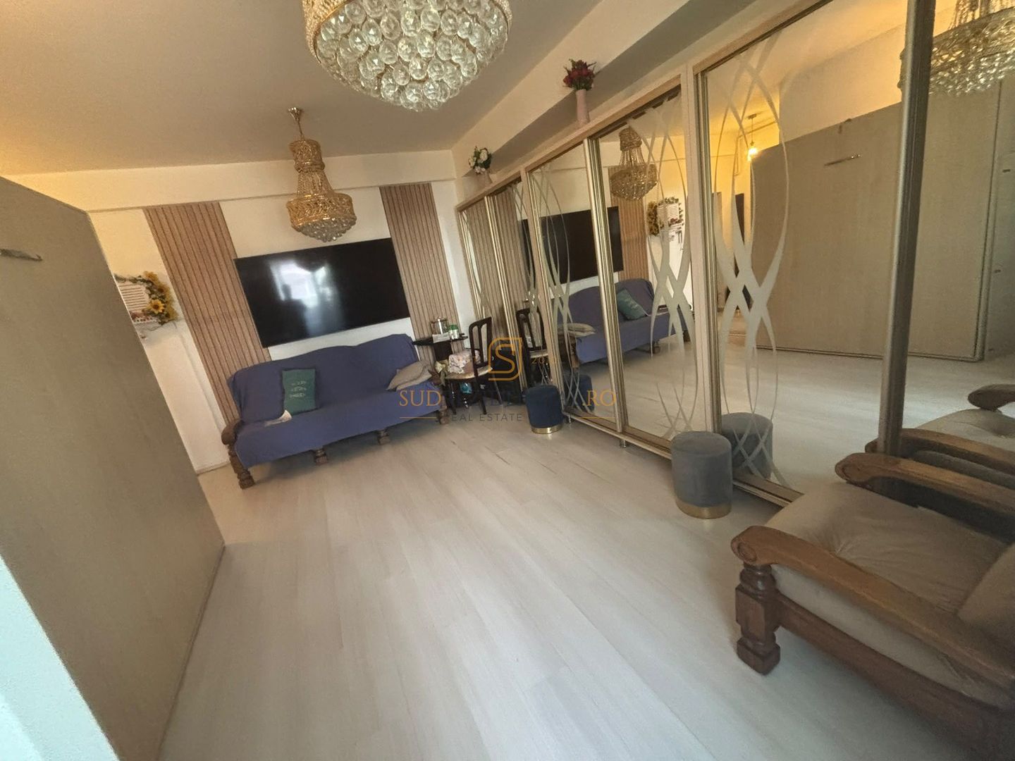 Garsonieră decomandată cu balcon, complet mobilată și utilată - Poză 3