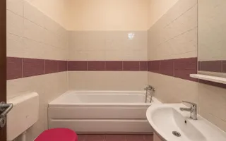 Garsonieră decomandată cu balcon, complet mobilată și utilată - Poză 11