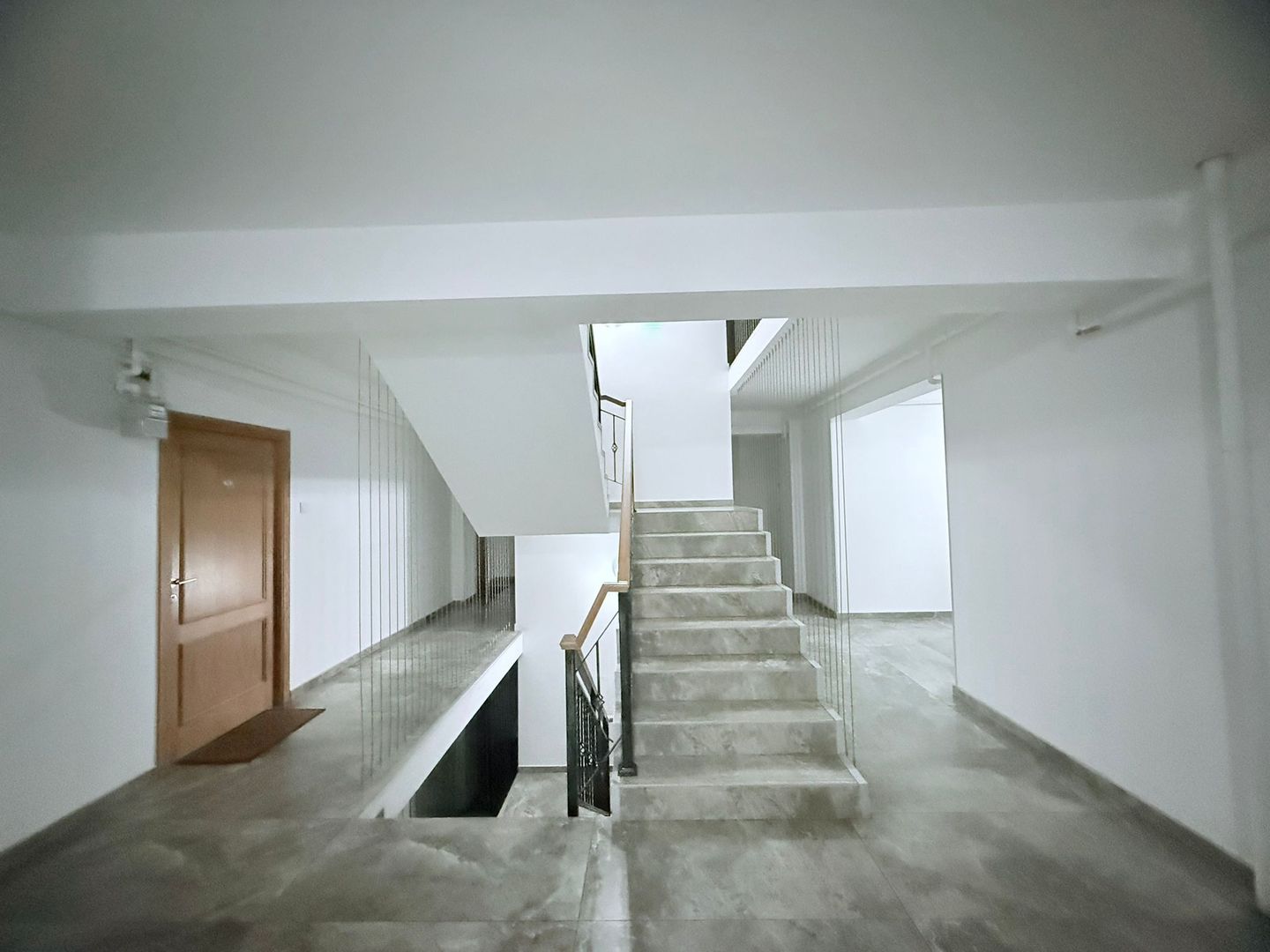 GARSONIERA DE LUX DECOMANDATA MOBILATA SI UTILATA 40MP - Poză 5