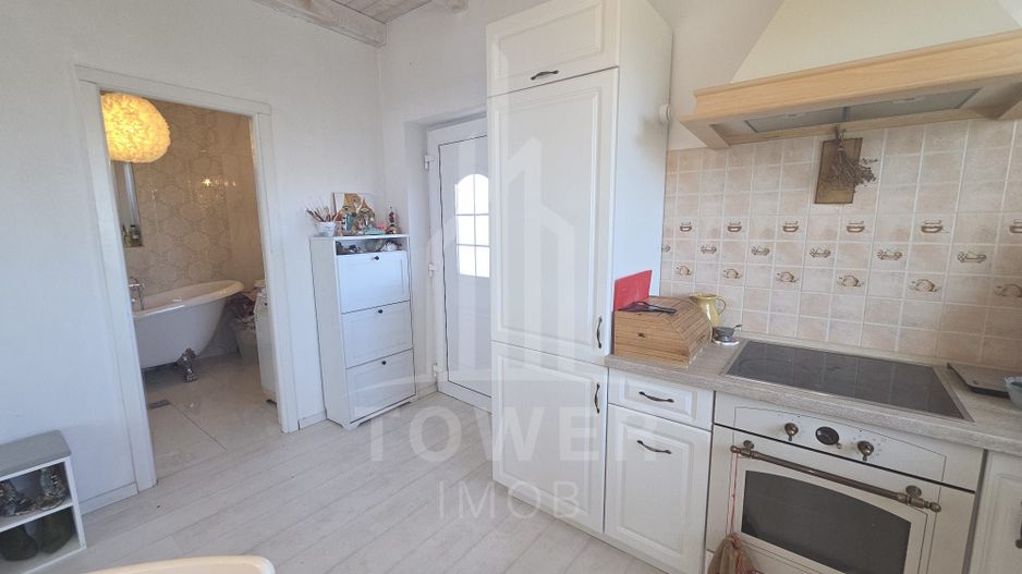 Casa de inchiriat cu vedere panoramica spre munti langa Sibiu - Poză 5