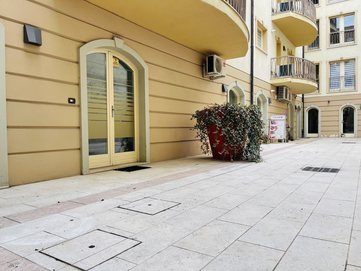 P-ta Unirii - Comision 0% | Apartament 3 camere-113 mp | Imobil 2008 - Poză 5