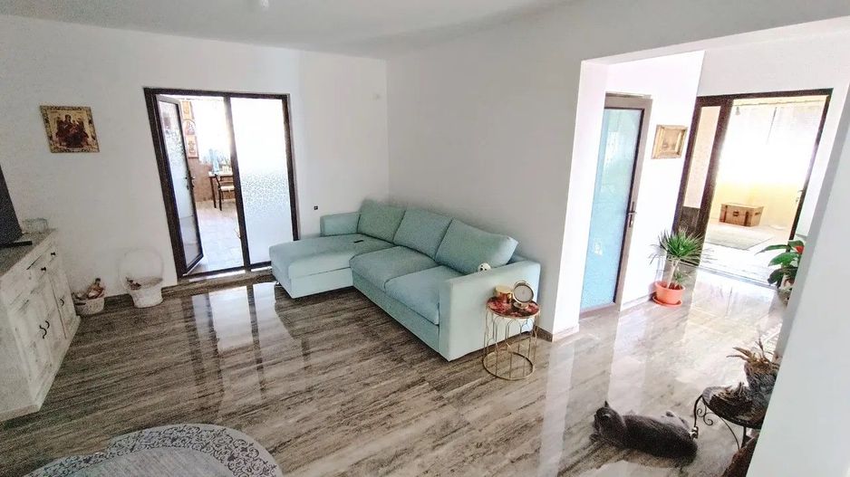 Vanzare vila rustica - 250 mp - Frumusani - Poză 6