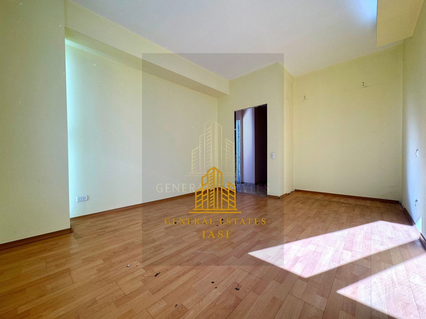 Vânzare apartament în bloc nou - 3 camere, 120 m.p. - Tătărași - Poză 18
