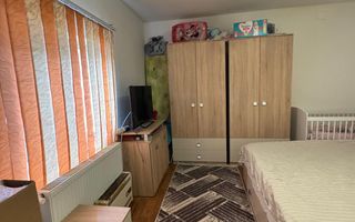 Casă cu teren și anexe – str. Mihai Eminescu - Poză 7