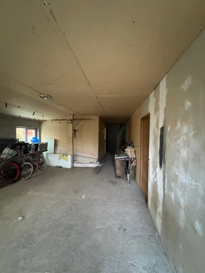 Casă P+M pe strada Tineretului - Poză 9