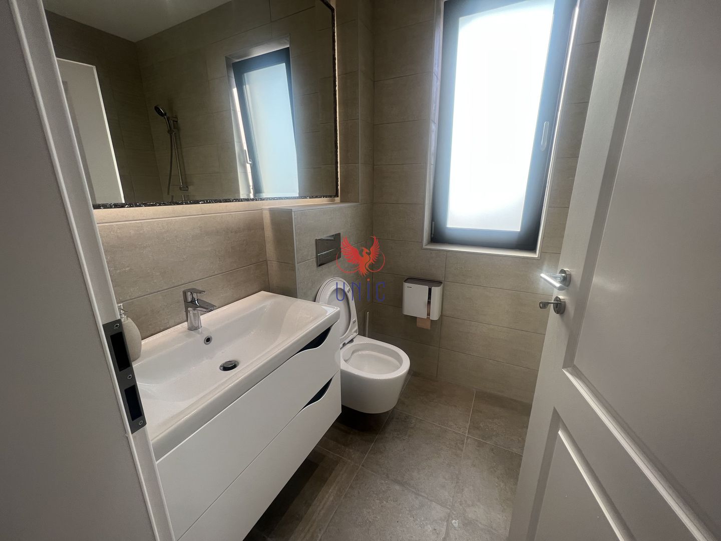 Garsoniera transformata in 2 Camere LUX Zona Stadionului Ion Oblemenco - Poză 11