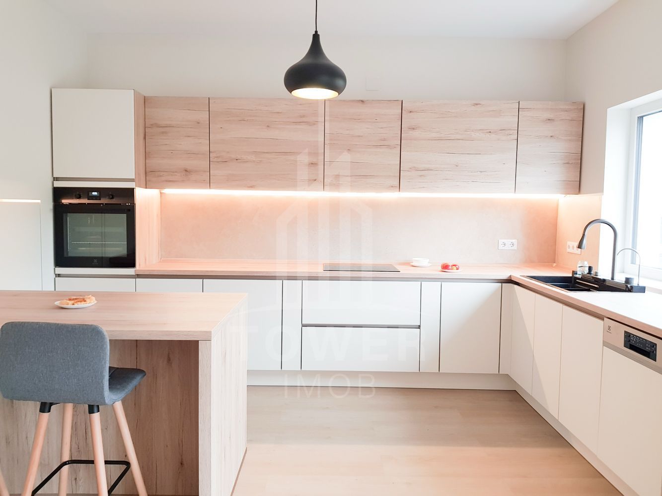 Casǎ modernǎ in Cisnadioara | 170 mp - Poză 9