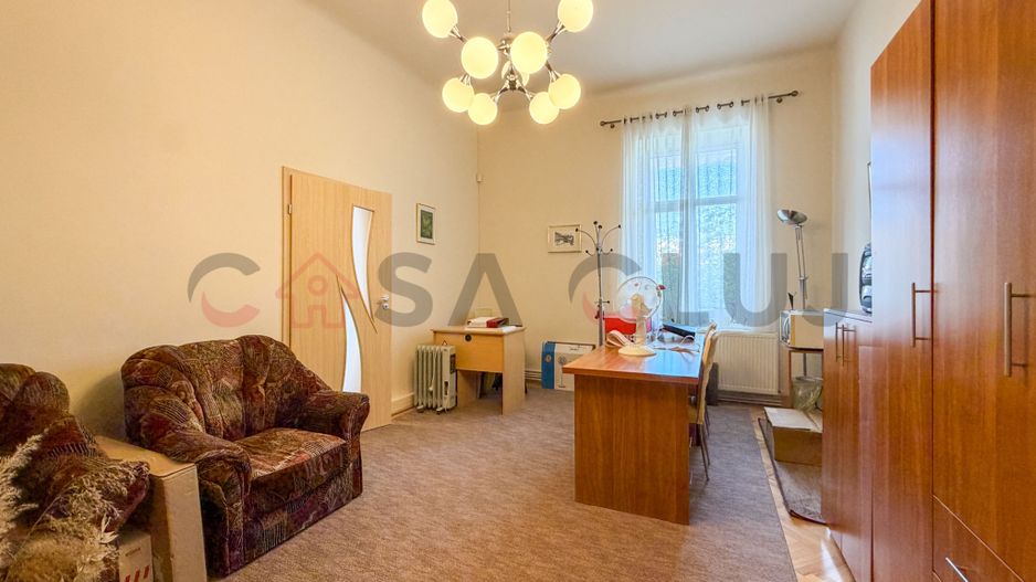 2 camere, zona centrala, finisat modern-locuinta sau birou - Poză 1