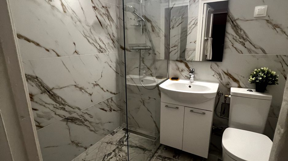 Apartament 3 camere spatios, mobilat utilat, zona linistita Drumul Taberei - Poză 1