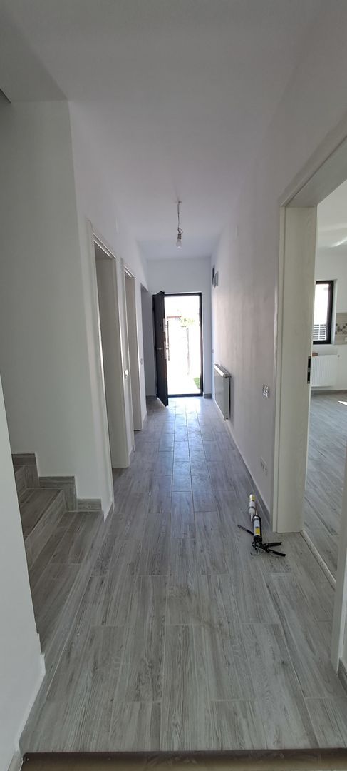 Prel. Ghencea - Ghidigeni, casa/vila individuala, utilitati, staii STB - Poză 2