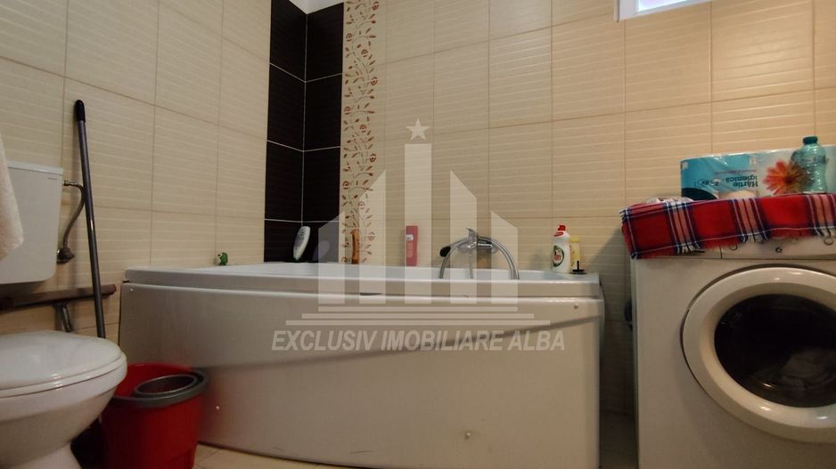 Apartament cu 2 camere Bloc Nou, Cetate - Poză 4