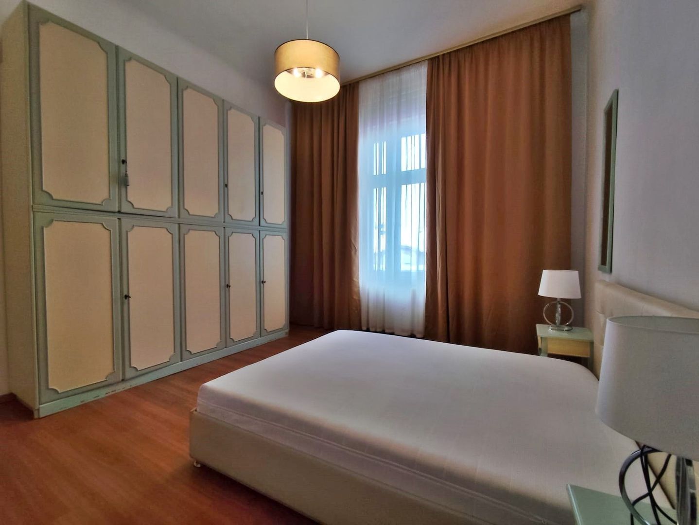 Inchiriere 3 camere  ultracentral, str. Iuliu Maniu, Oradea - Poză 5