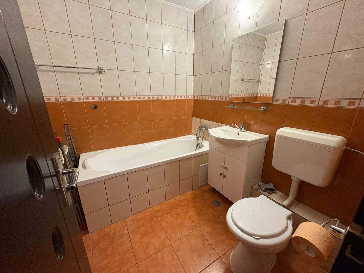 AP. 2 CAMERE - PIATA SUDULUI, METROU 6 MINUTE, MOBILAT/UTILAT - Poză 10