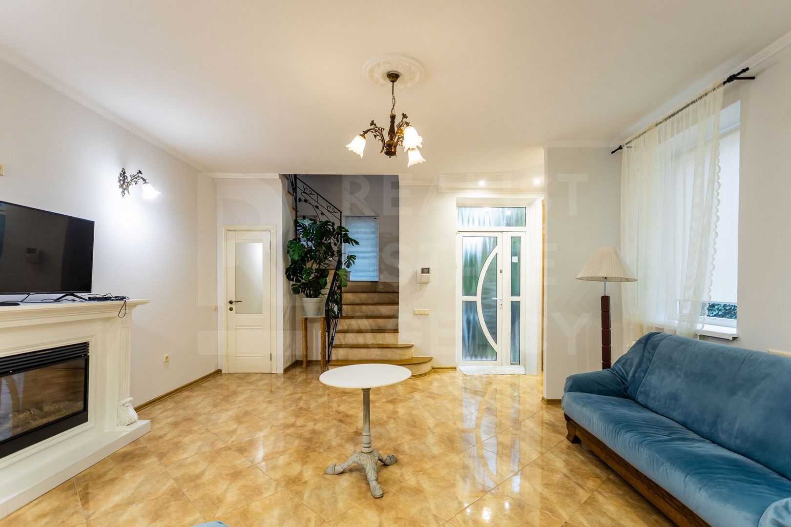 Chirie, casă, 3 camere, strada Sergiu Radautanu Codru - Poză 5