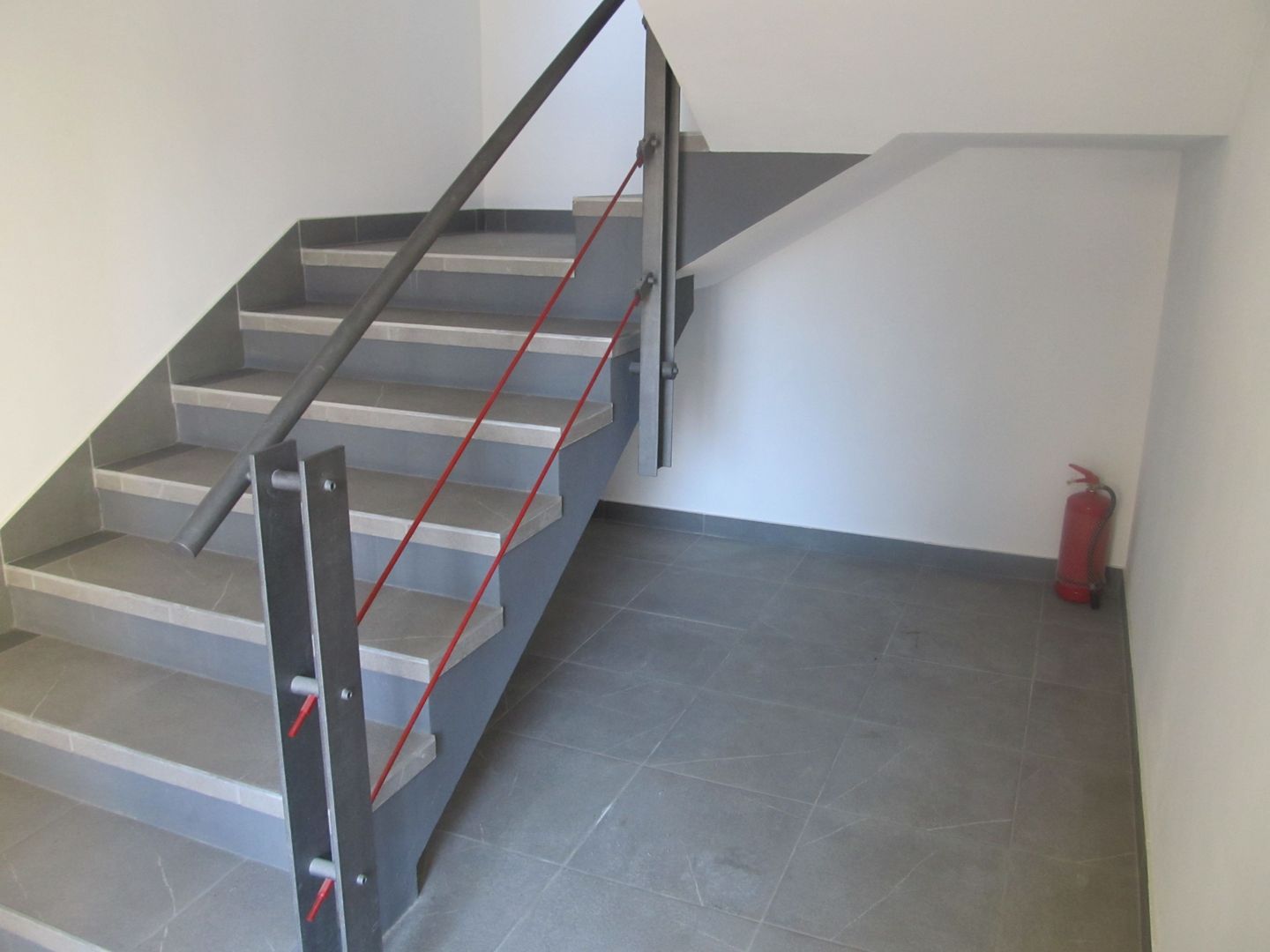 Spațiu de birouri de 552 mp de vânzare în zona Balcescu - Poză 4