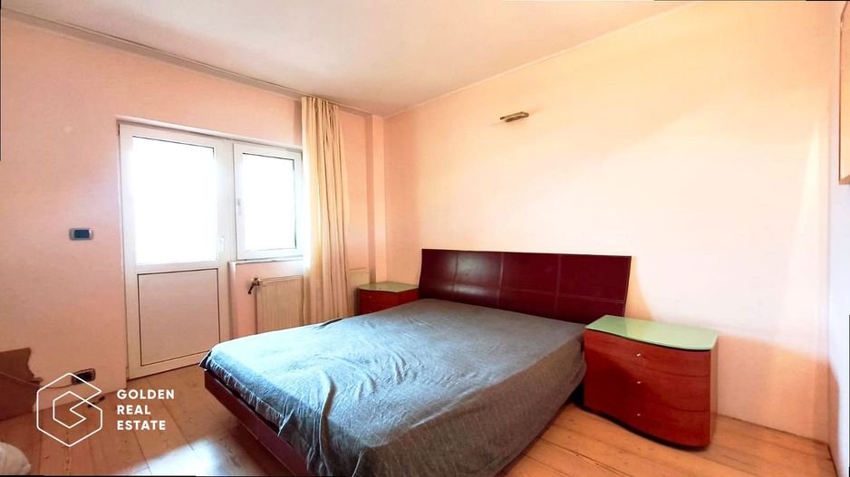 Apartament spatios cu 3 camere, 2 bai, zona Podgoria - Poză 3