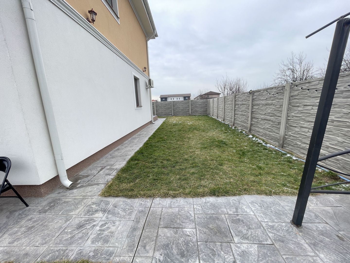 Duplex P+1E -unități separate prin cameră tehnica - Poză 23