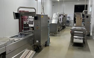 BUSINESS LA CHEIE! FABRICA + RESTAURANT + 2 MAGAZINE + TEREN INTR. 9688 MP - Poză 22