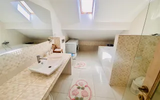 Penthouse de închiriat în Sibiu – Calea Dumbrăvii | 4 camere | 200 mp - Poză 17