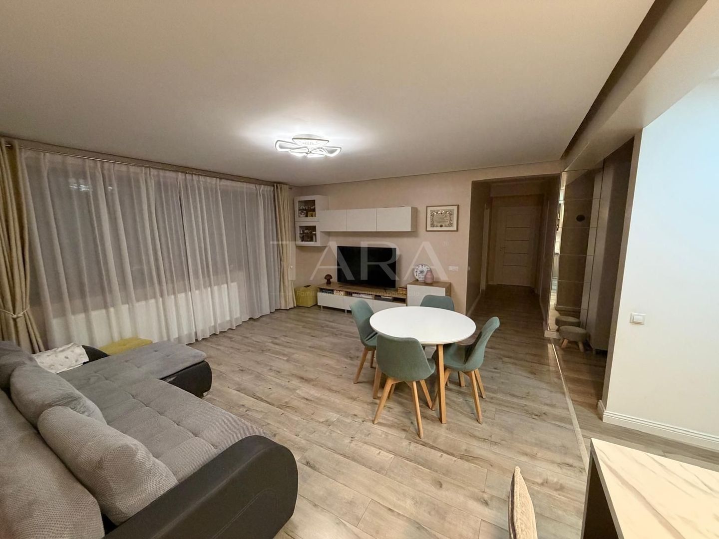Apartament modern 3 camere, grădină 32 mp, Parc Poligon, Florești. - Poză 1
