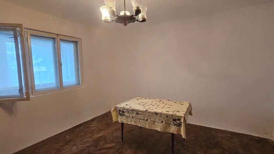 Casa din caramida – Zona Centrala, Parc CFR – Pret 170.000 EUR negociabil - Poză 8