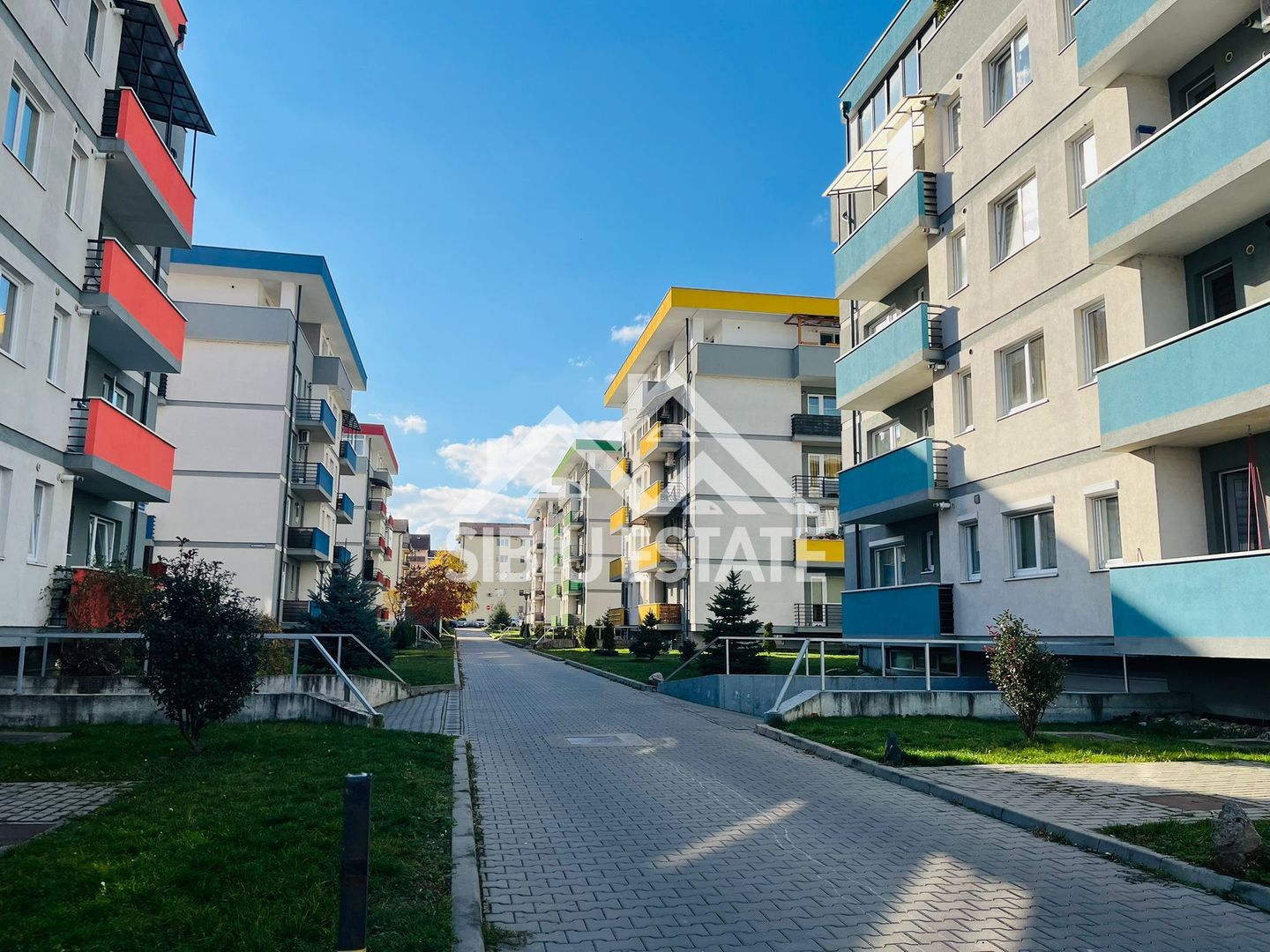 Apartament cu 3 camere parcare subterană și 2 balcoane  Turnisor - Poză 12