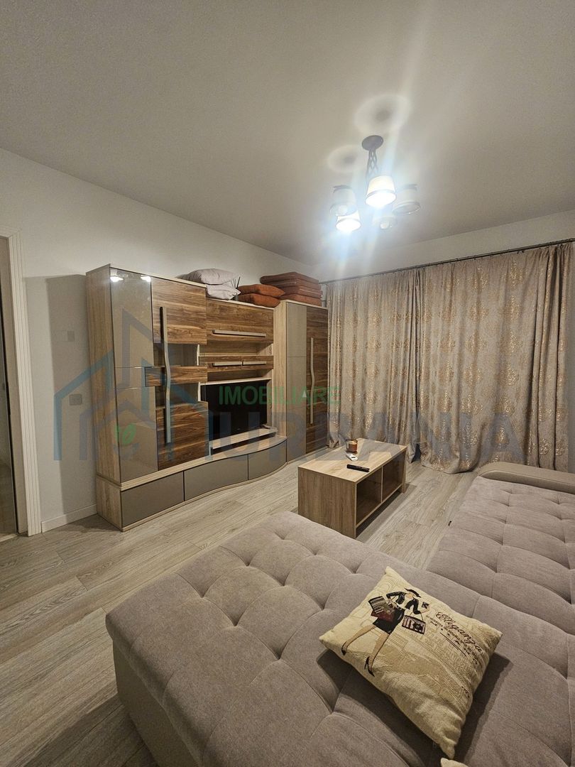 Închiriez apartament - Poză 1