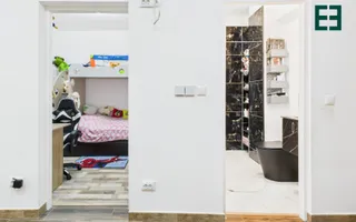 Apartament la casă cu 3 camere, Zonă Centrală - Timișoara - Poză 11