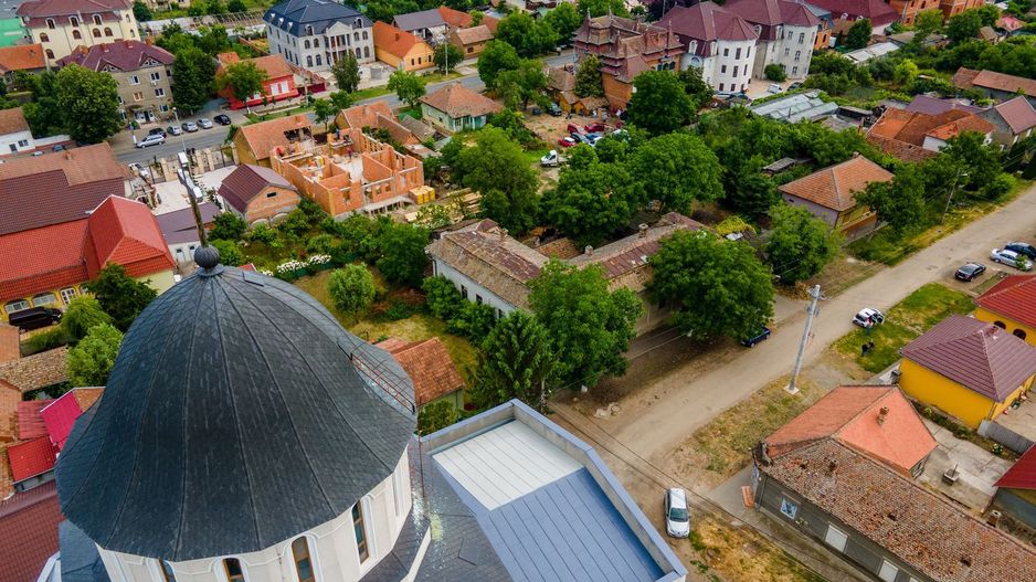 Casă cu teren 1674 mp - Poză 16