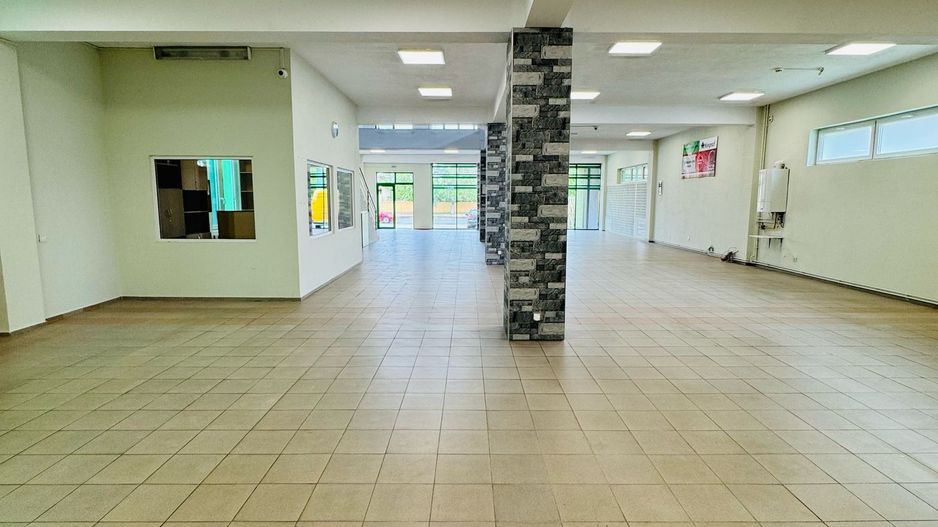 Trafic Micalaca de închiriat spațiu comercial P+E cu Depos. + Parcare - Poză 4