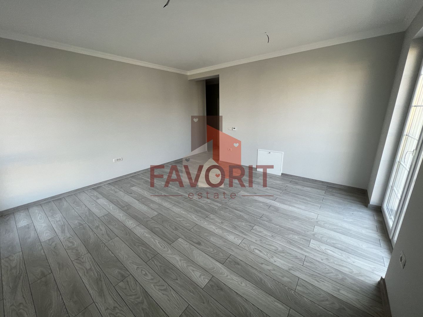 Etaj 2. Decomandat. Finisaje superioare - Poză 6