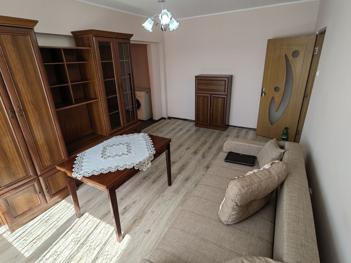Apartament 2 camere etajul 2  1 decembrie 1918 - Poză 2