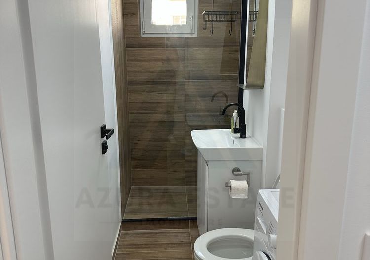 Apartament 3 camere semidecomandat etaj 2 strada Semaforului - Poză 3