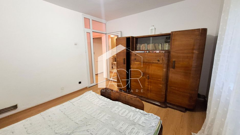 Apartament cu 2 camere de vanzare, zona Central - Poză 9