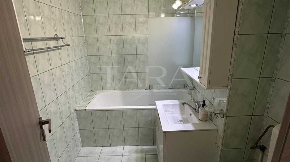 Apartament cu 3 camere decomandate, 62 mp + balcon închis, zona Penny. - Poză 7