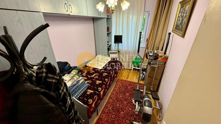 3 CAMERE DECOMANDAT--ETAJ 1--MOBILAT+UTILAT--ZONA FOARTE BUNA - Poză 4